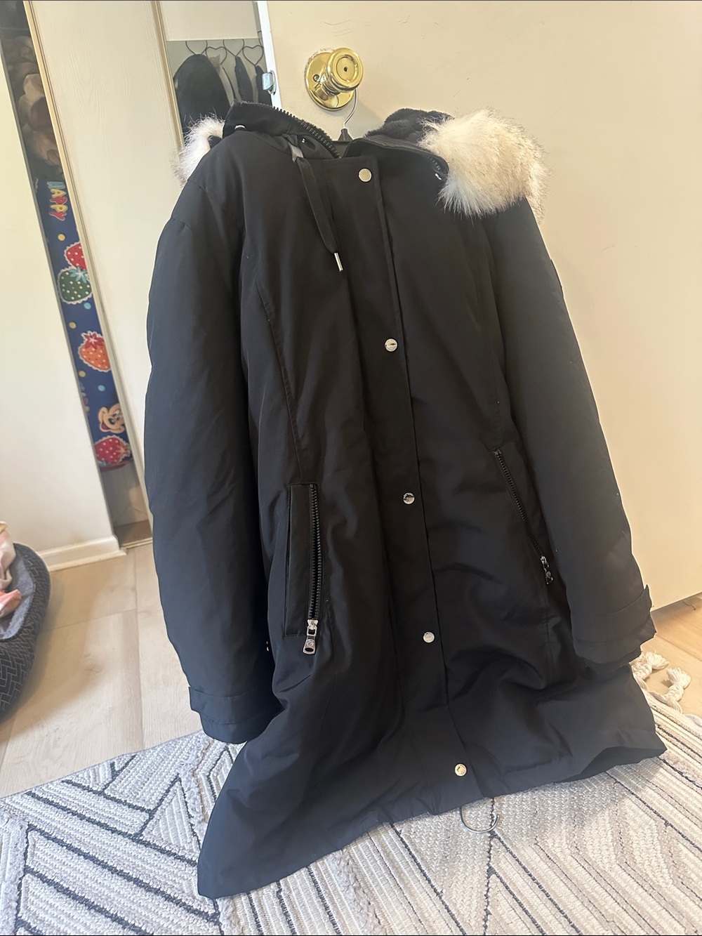 Original price $300  Vince Camuto Black Puffer Parka with White